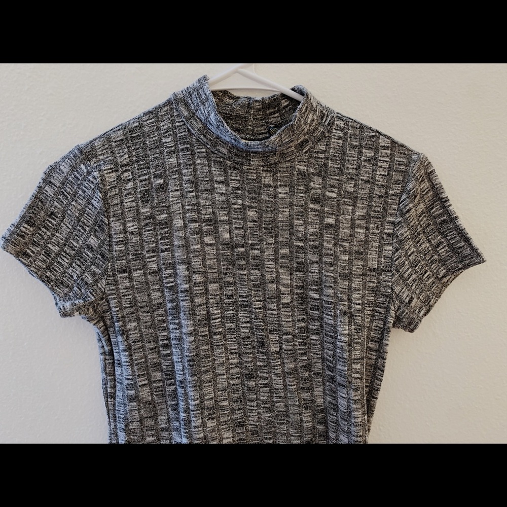 Turtle neck shirt